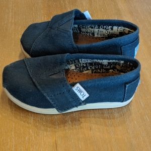 Toddler Tom's size 5